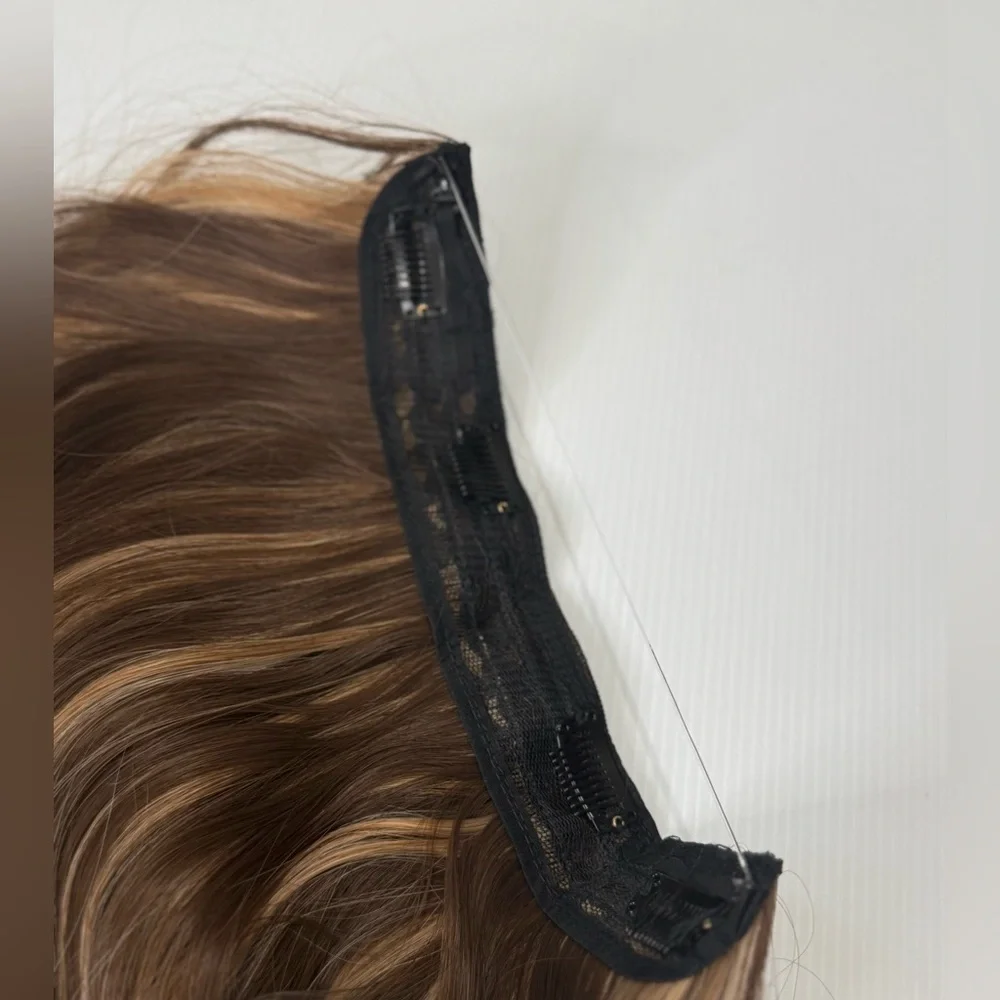 Halo Wavy Hair Extensions Chesnut Brown with Medium Blonde Highlights 18 In